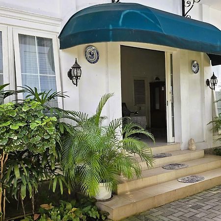 Surokarsan 9 House Yogyakarta酒店 外观 照片