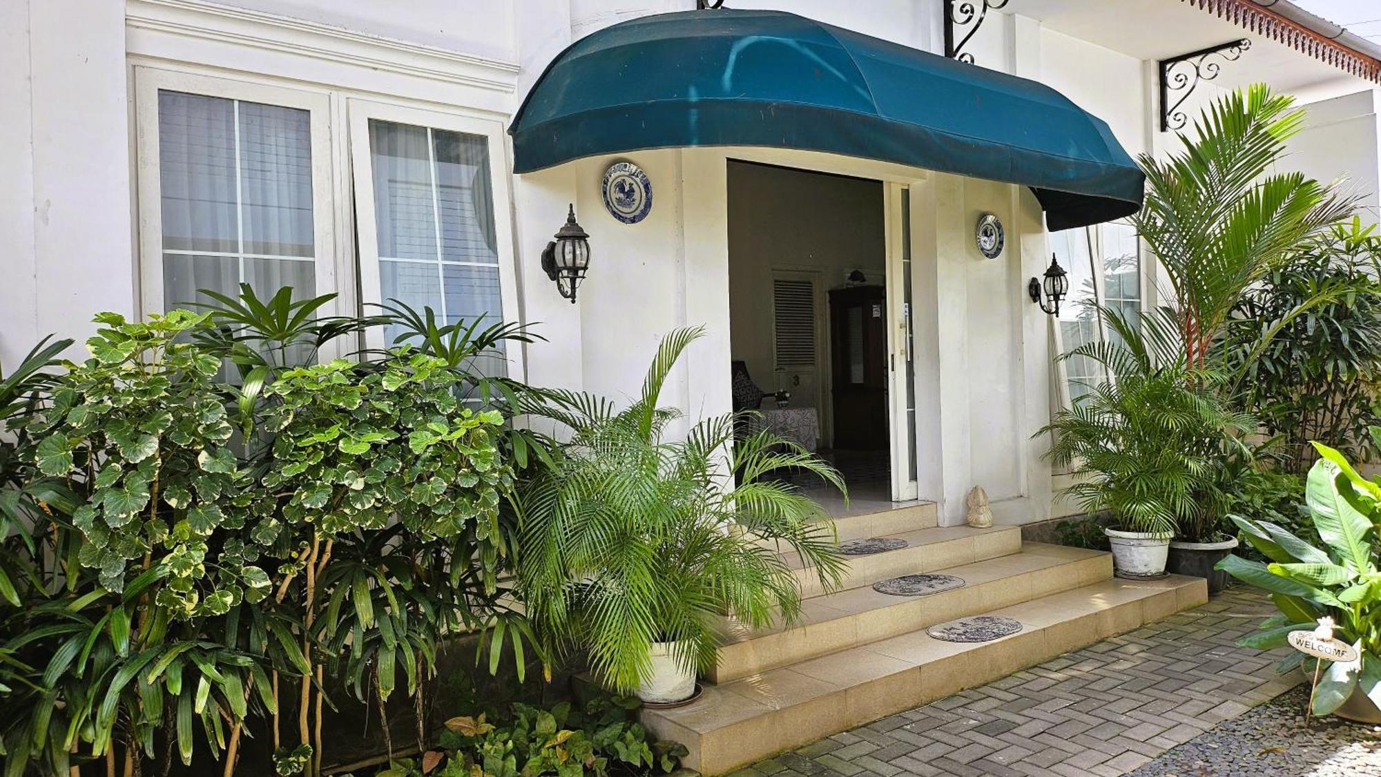 Surokarsan 9 House Yogyakarta酒店 外观 照片